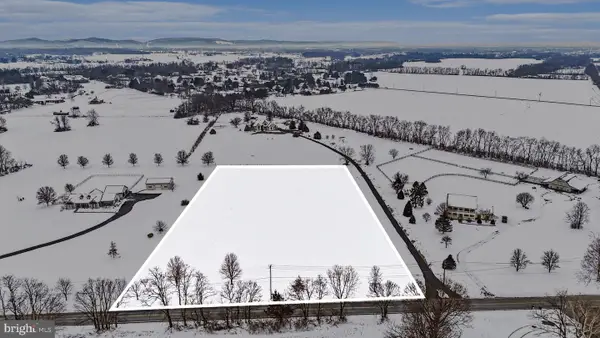 N Old Stonehouse Rd, CARLISLE, PA 17015