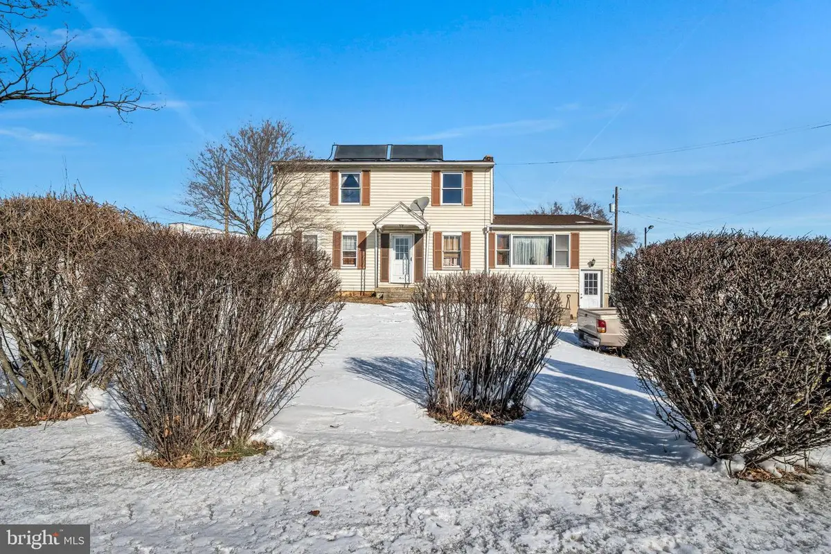 1836 W Trindle Rd, Carlisle, PA 17013 - #1