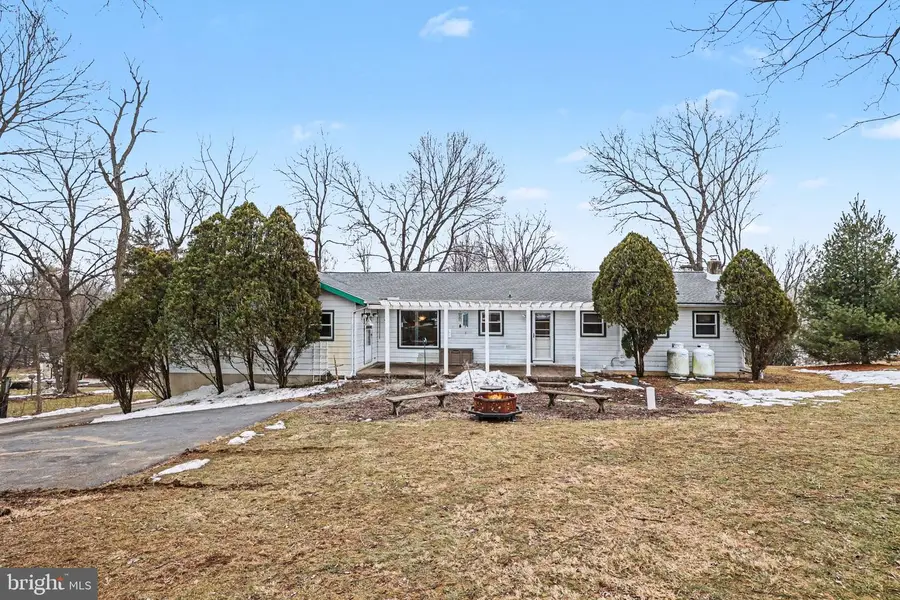 23 E Willow Terrace Dr, Mechanicsburg, PA 17050 - #2