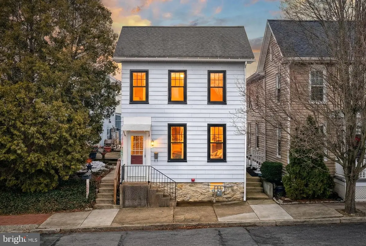 417 S High St, Mechanicsburg, PA 17055 - #1