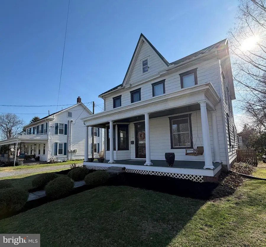 124 S Locust St, Camp Hill, PA 17011 - #3