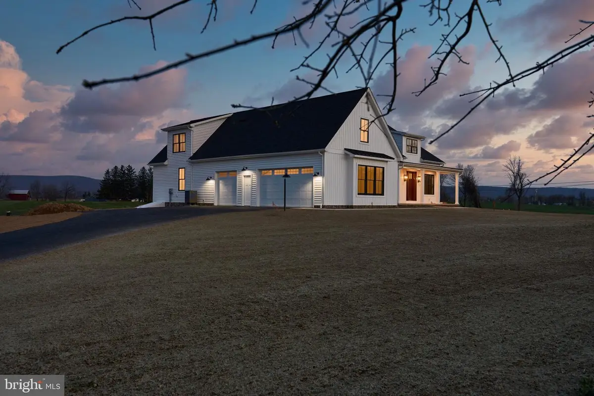 1 Peyton Dr, Carlisle, PA 17015 - #1