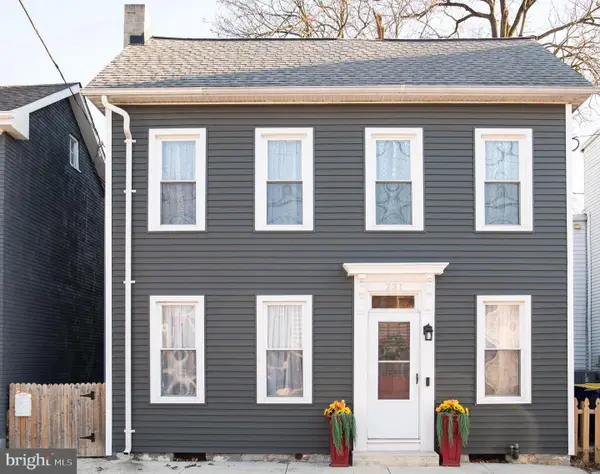 231 W Locust St, MECHANICSBURG, PA 17055