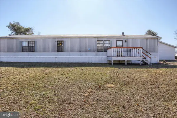 830 N Middleton Road, CARLISLE, PA 17013