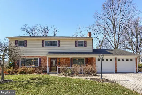 232 Winding Way, CAMP HILL, PA 17011