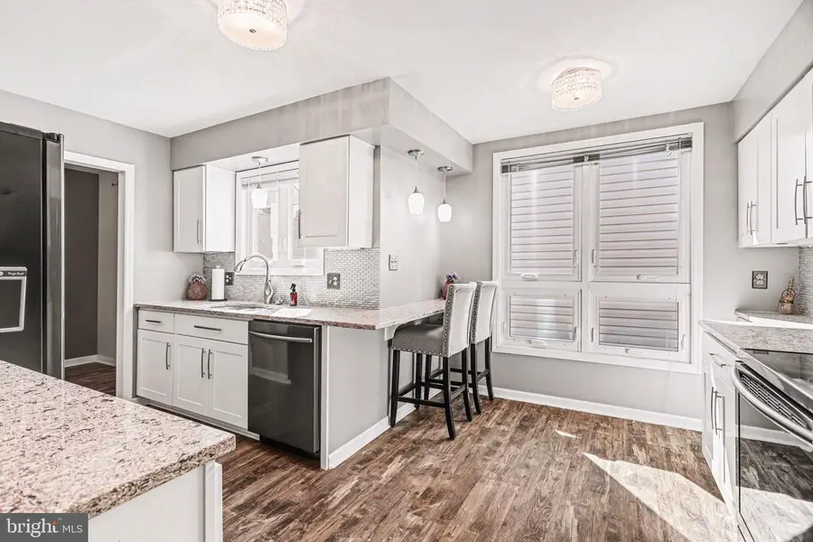 1822 Creek View Dr, New Cumberland, PA 17070 - #3