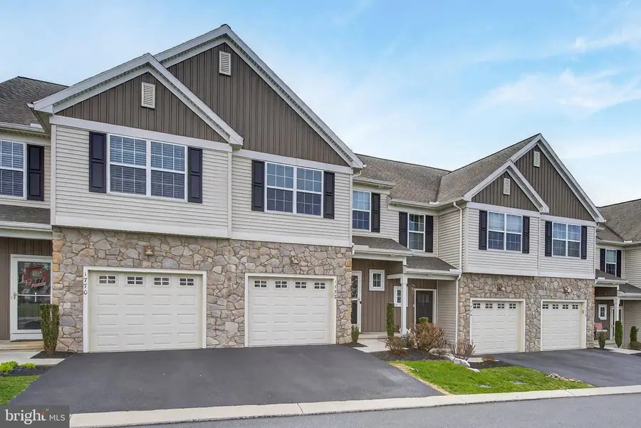 1772 Fairbank Ln, Mechanicsburg, PA 17055 - #2