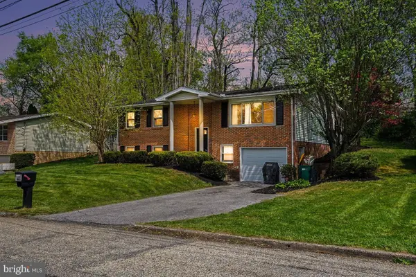 1205 Mallard Rd, CAMP HILL, PA 17011