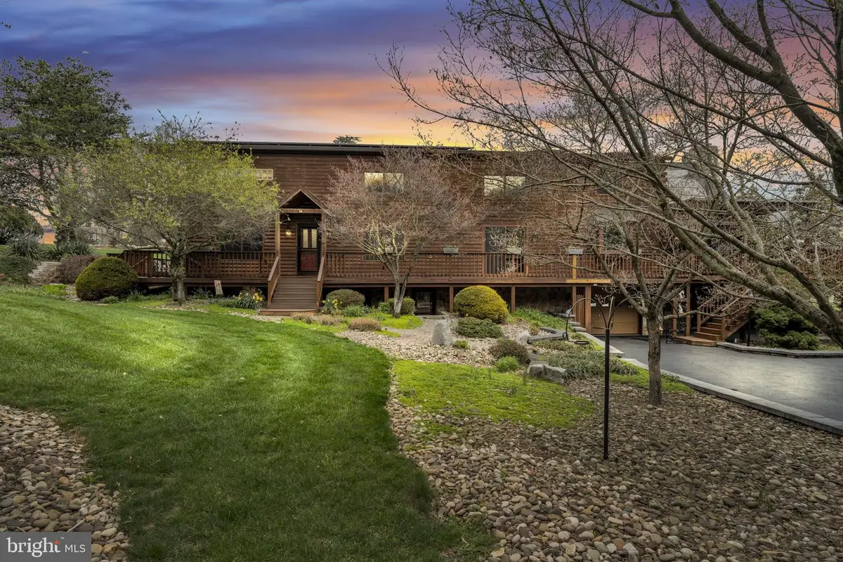 254 Stuart Rd, Carlisle, PA 17015 - #1