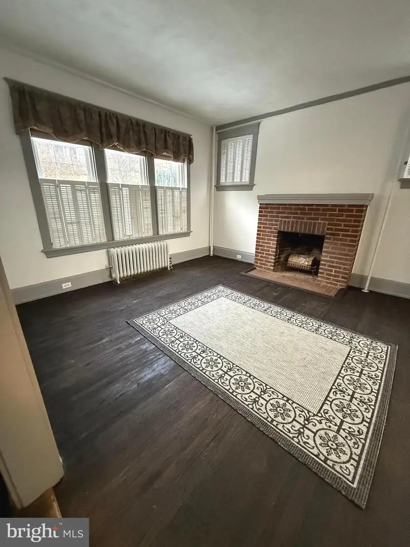 226 Walnut St, Lemoyne, PA 17043 - #3