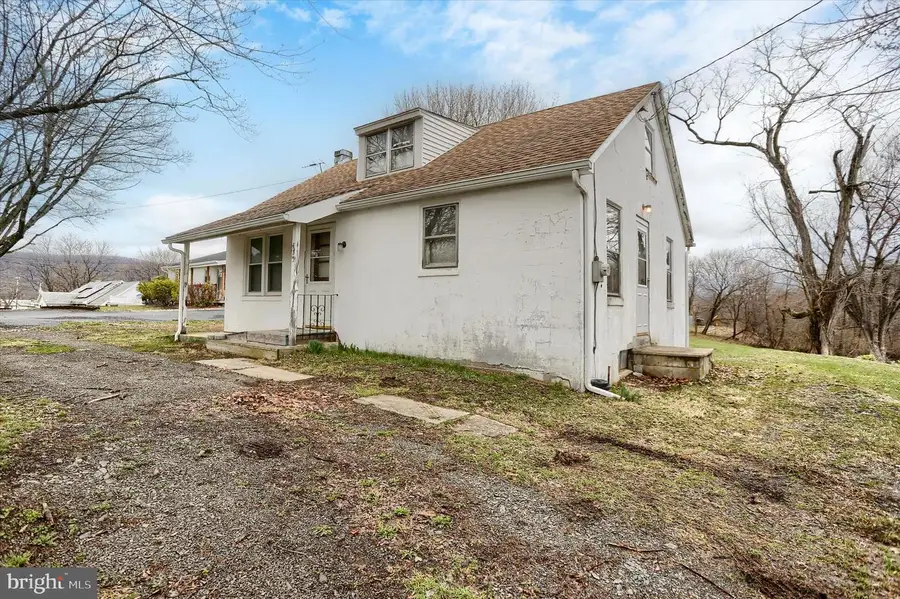 475 Wolfs Bridge Rd, Carlisle, PA 17013 - #2