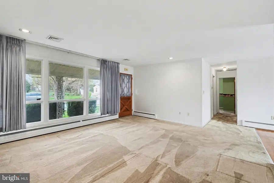 1131 Apple Dr, Mechanicsburg, PA 17055 - #3