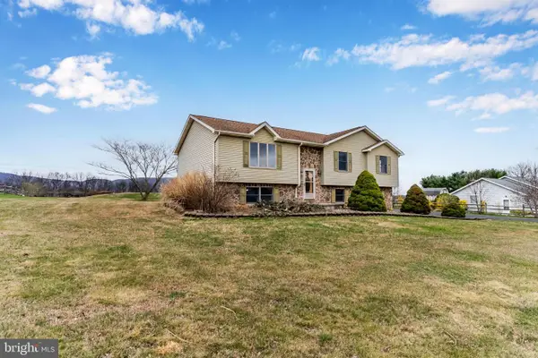 67 N North Mountain Road, NEWVILLE, PA 17241