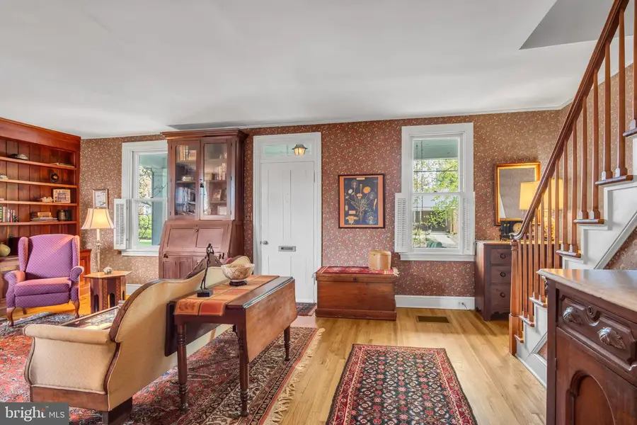 416 Walnut St, Carlisle, PA 17013 - #3