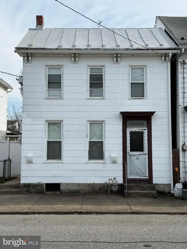 23 W Simpson St, MECHANICSBURG, PA 17055