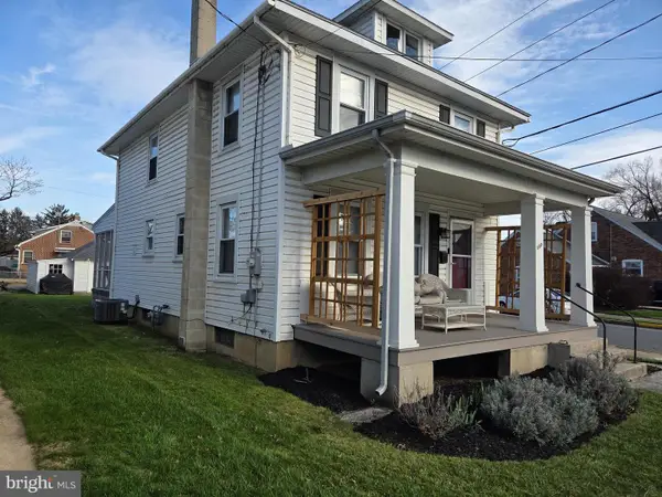 609 N East St, CARLISLE, PA 17013