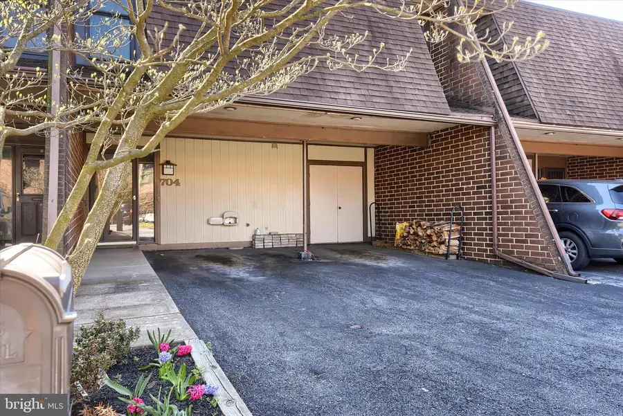 704 Cedar Ridge Ln, Mechanicsburg, PA 17055 - #3