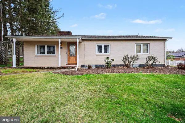 2708 Mill Rd, MECHANICSBURG, PA 17055