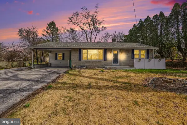 3111 Spring Rd, CARLISLE, PA 17013