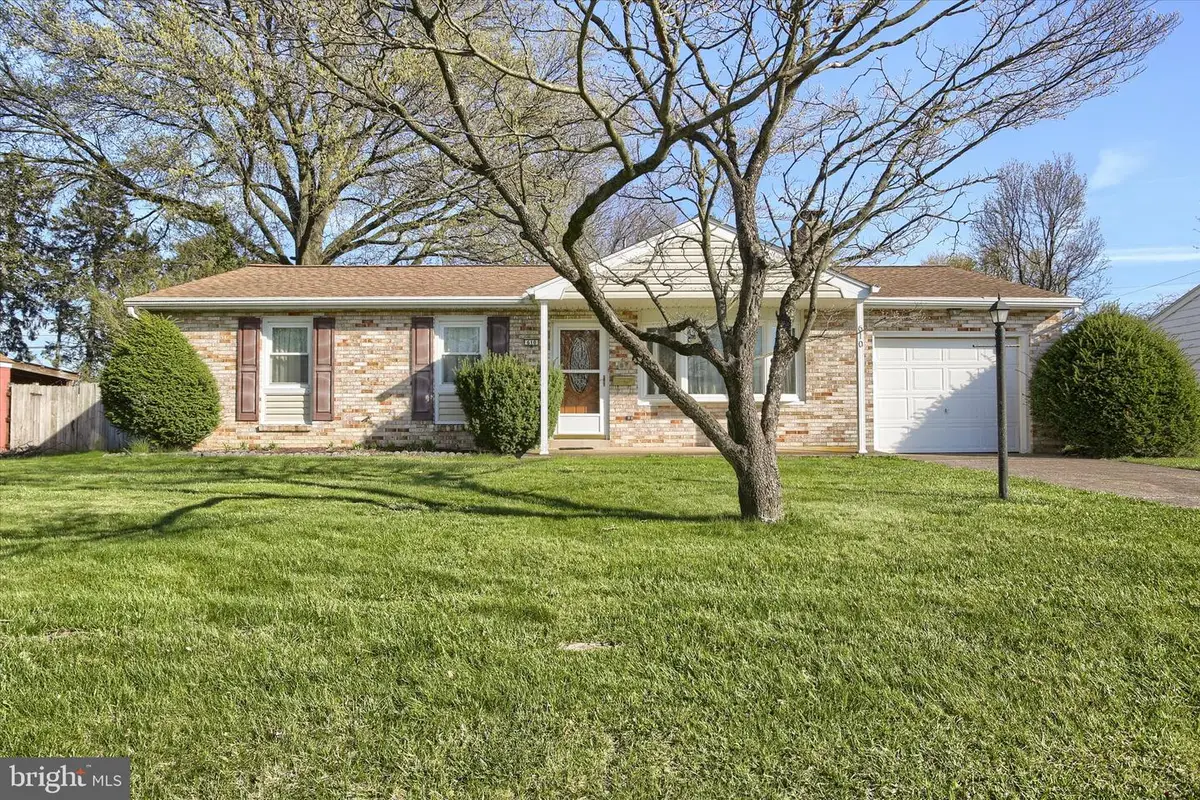 610 Grandview Ave, Camp Hill, PA 17011 - #1