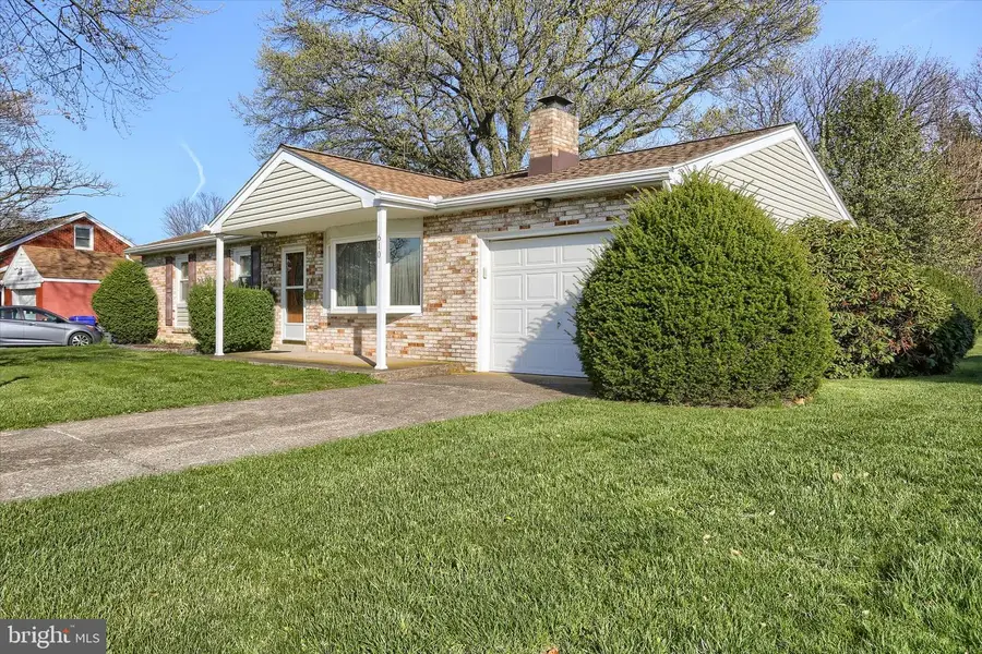 610 Grandview Ave, Camp Hill, PA 17011 - #2