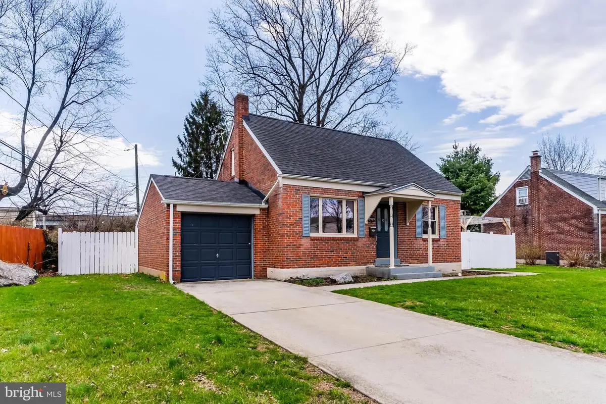 1919 Princeton Ave, Camp Hill, PA 17011 - #1