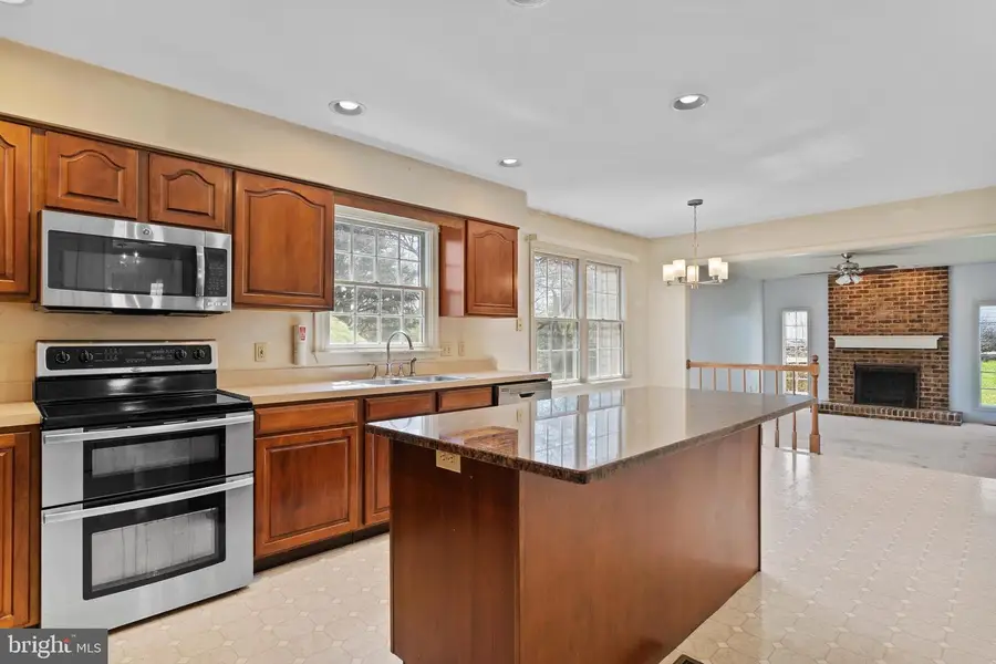 914 Maplewood Ln, Enola, PA 17025 - #3