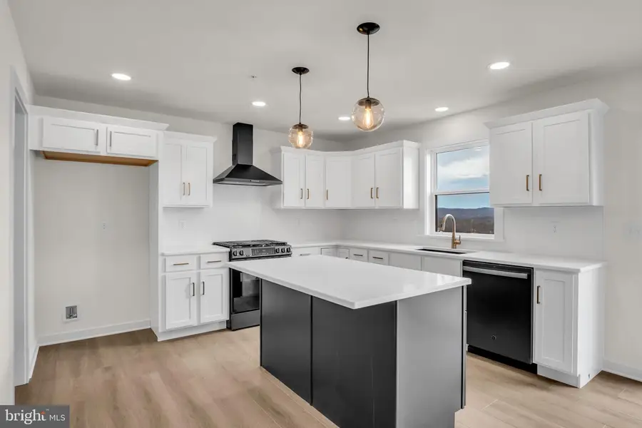 2160 S Autumn Chase Dr, Mechanicsburg, PA 17055 - #3