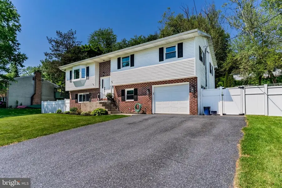 5242 Terrace Rd, Mechanicsburg, PA 17050 - #2