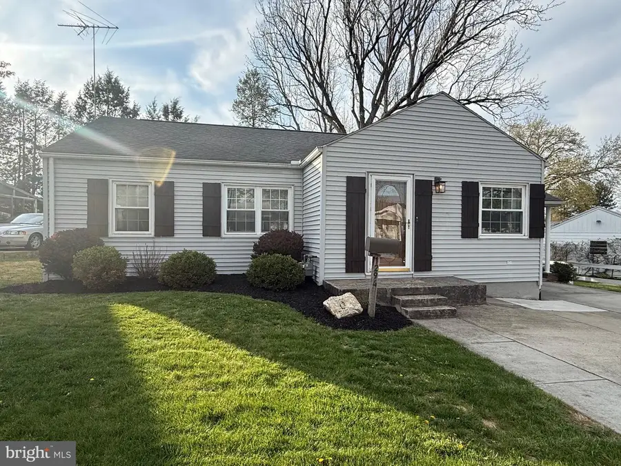 1294 Warwick Rd, Camp Hill, PA 17011 - #2