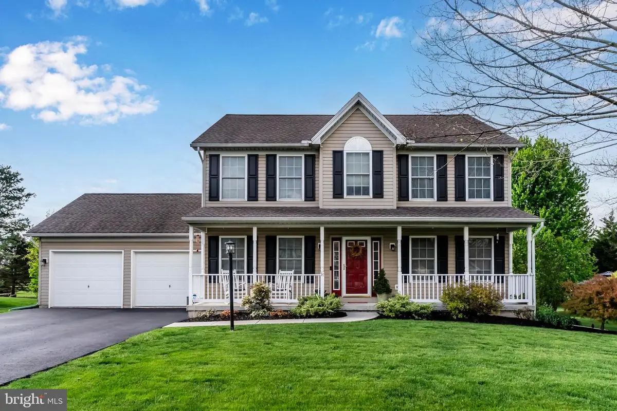 37 W Eppley Dr, Carlisle, PA 17015 - #1