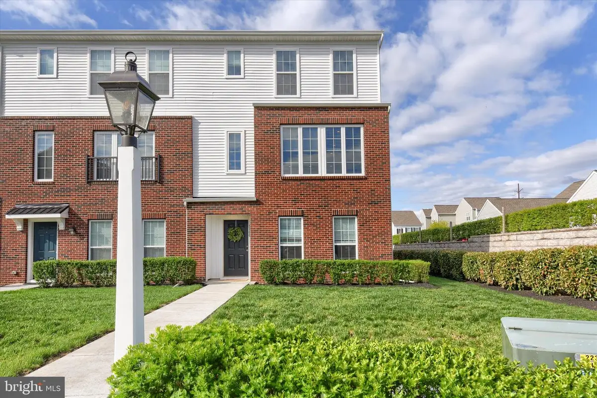 3100 Egreton Rd, Mechanicsburg, PA 17055 - #1