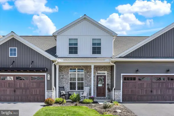 800 Aurora Drive, MECHANICSBURG, PA 17055