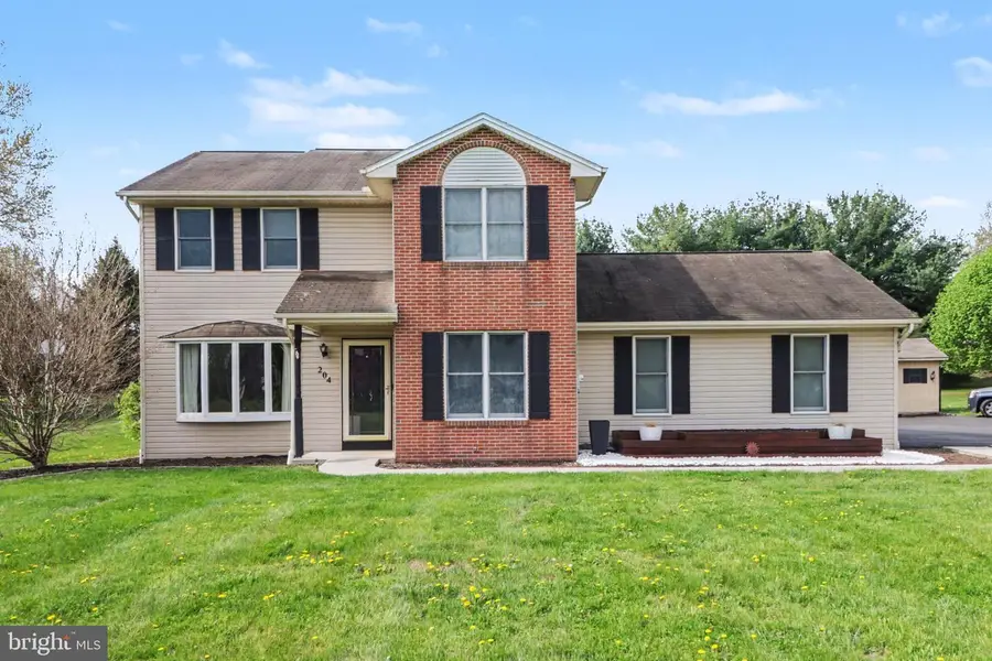 204 Burnt House Rd, Carlisle, PA 17015 - #2