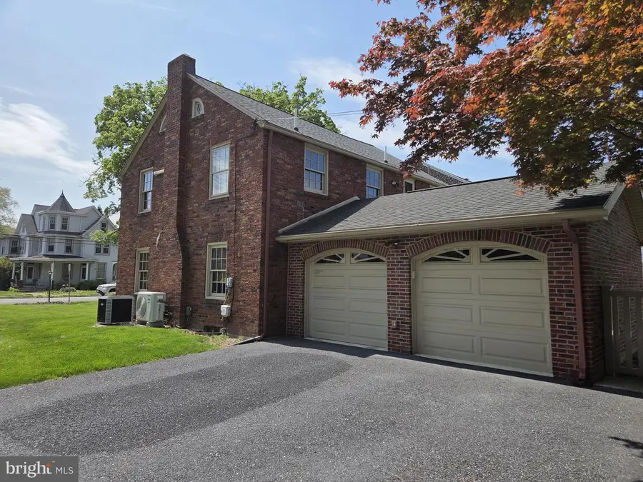 2900 Market St, Camp Hill, PA 17011 - #3