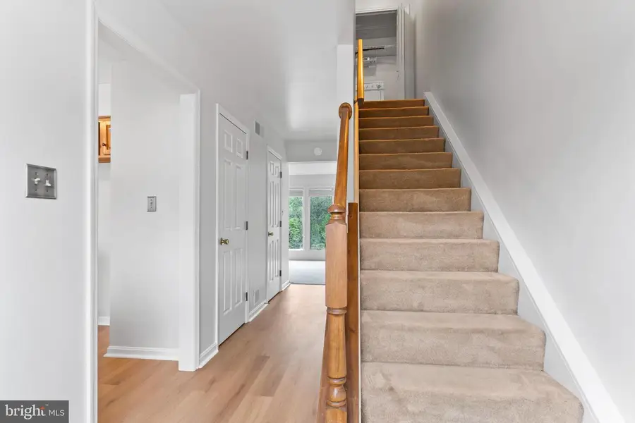 1724 Creek Vista Dr, New Cumberland, PA 17070 - #2