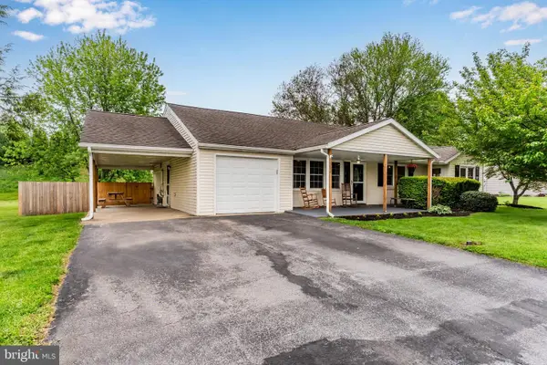 1502 Terrace Ave, CARLISLE, PA 17013
