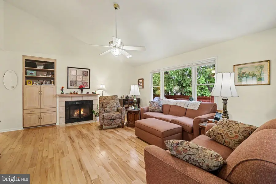 82 Fairway Dr, Camp Hill, PA 17011 - #3