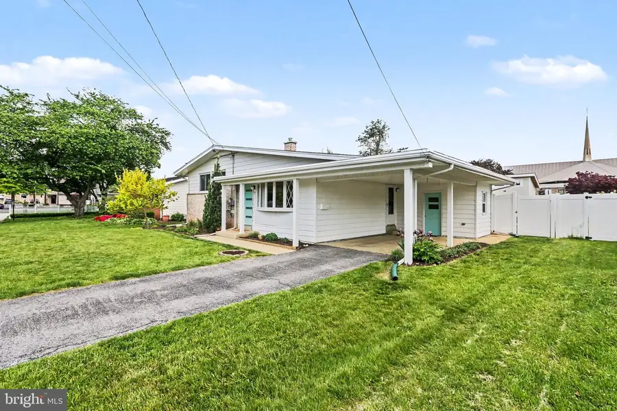 105 June Dr, Camp Hill, PA 17011 - #3