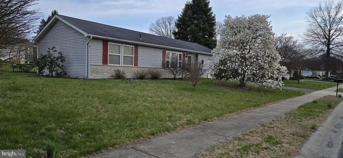 9 Raspberry Dr, Mechanicsburg, PA 17050 - #1