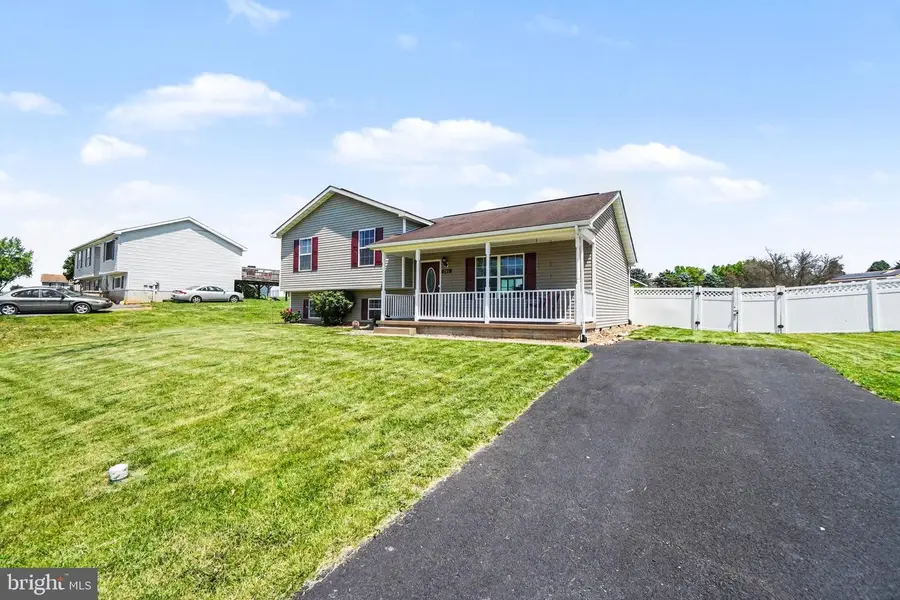 206 Pike Ct, Shippensburg, PA 17257 - #3