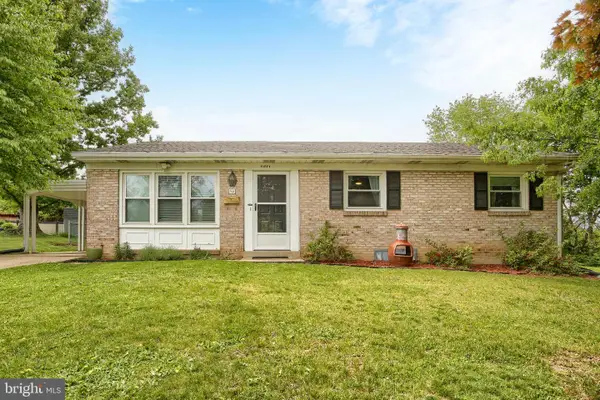 50 Old Orchard Circle, CAMP HILL, PA 17011