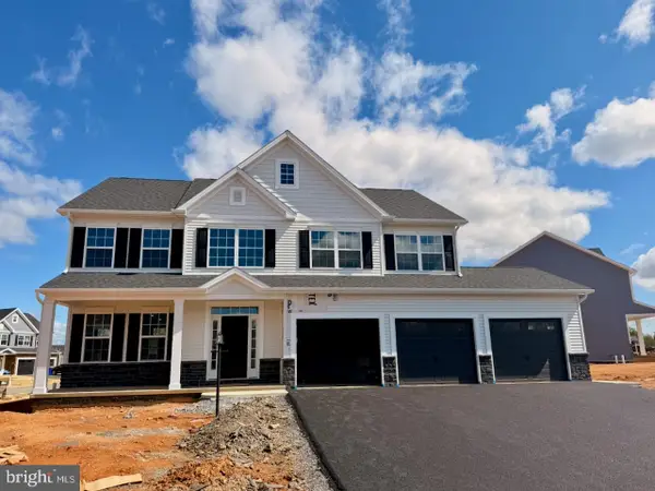 404 East Clarissa Dr, SHIPPENSBURG, PA 17257