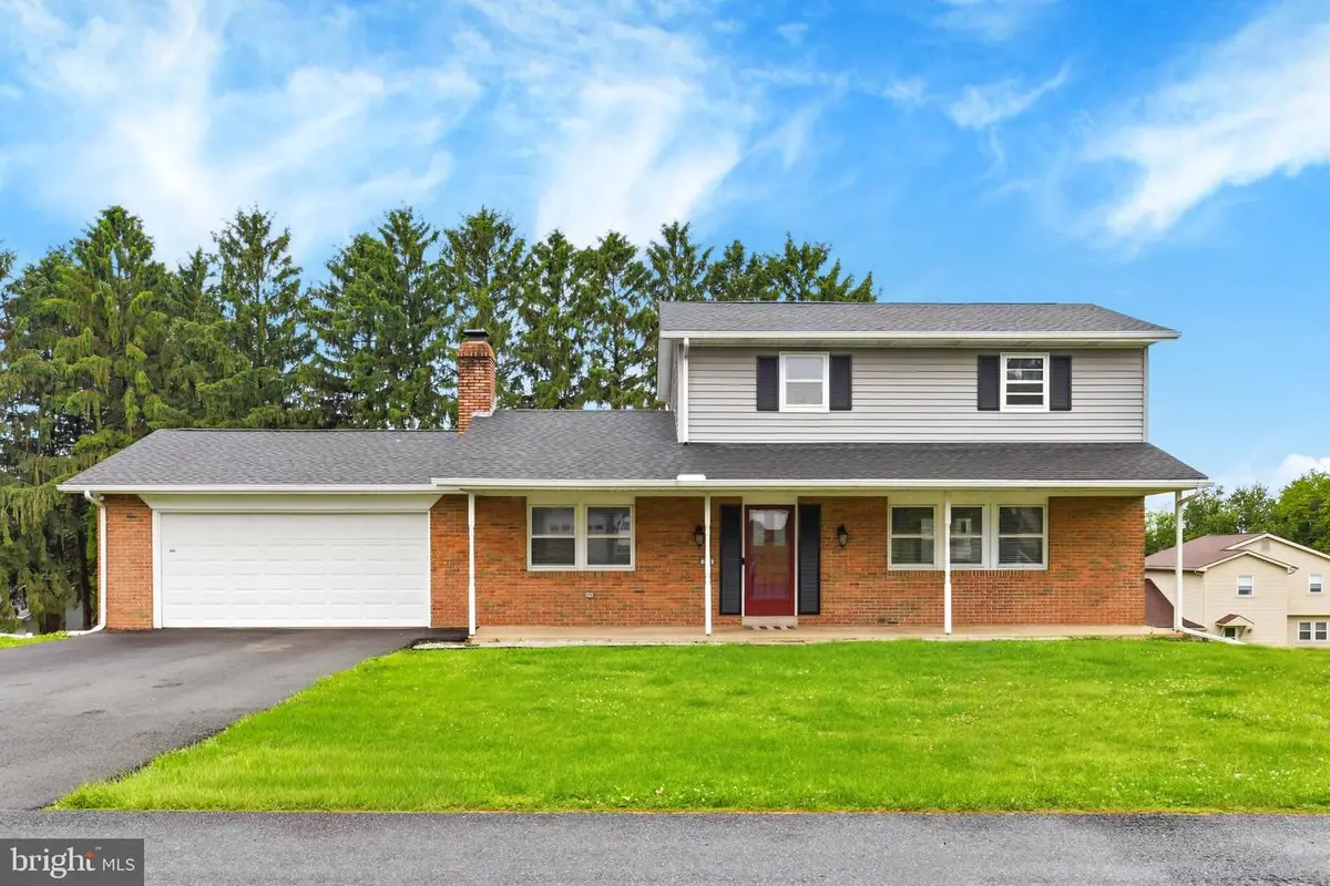 208 Fairway Drive, Mechanicsburg, PA 17055 - #1