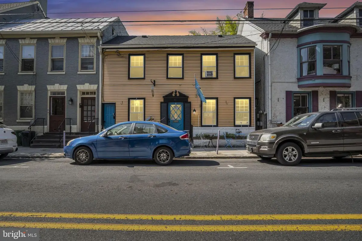 10 W Pomfret St, Carlisle, PA 17013 - #1