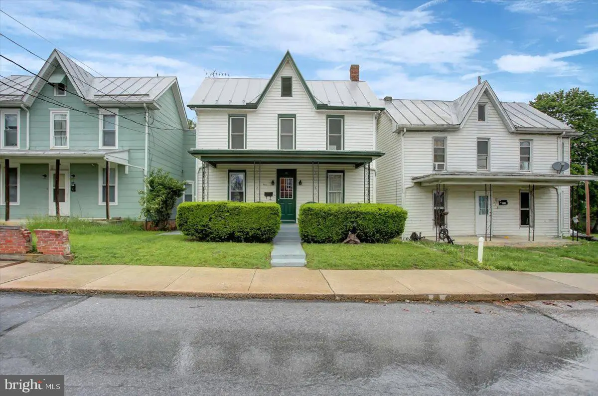 351 E Burd St, Shippensburg, PA 17257 - #1