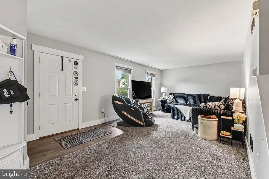 1011 Northfield Dr, Carlisle, PA 17013 - #3