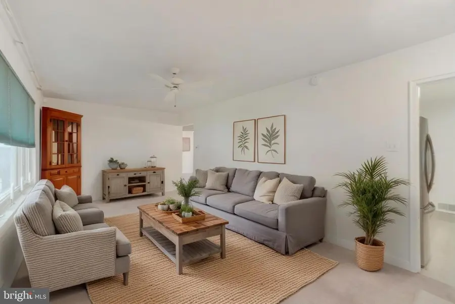 304 E Coover St, Mechanicsburg, PA 17055 - #3