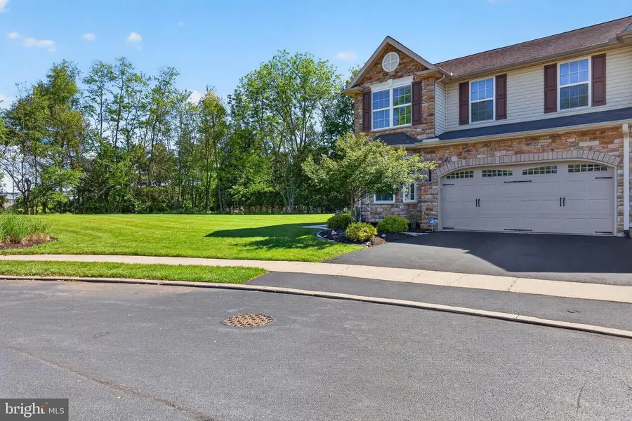 408 Pin Oak Court, Mechanicsburg, PA 17050 - #2