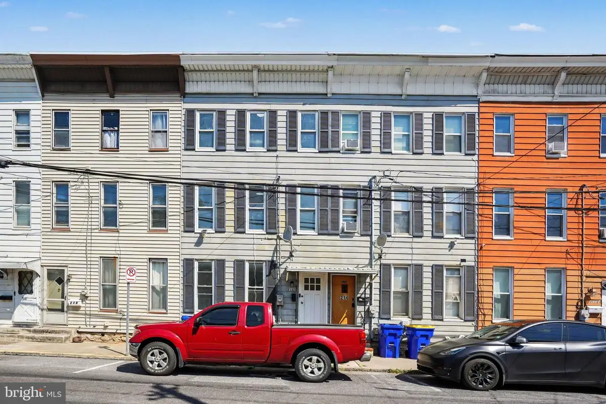 216 W Allen St, Mechanicsburg, PA 17055 - #1